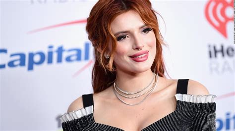 Bella Thorne shares nude photos on Twitter after a hacker ...